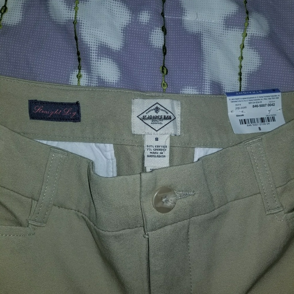 Brand new Straight leg Kakhis - Picture 2 of 2